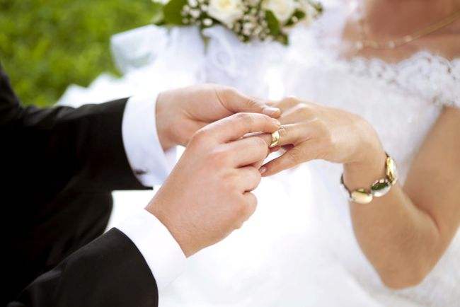 珠海市婚外情调查：婚前财产公证模版